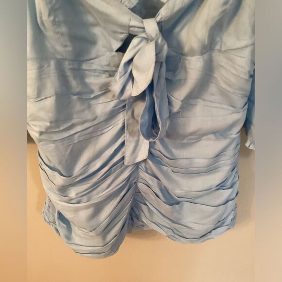 VENUS SIZE LARGE (12) LIGHT BLUE SWEETHEART NECKLINE RUCHED SIDES BLOUSE - Picture 4 of 7